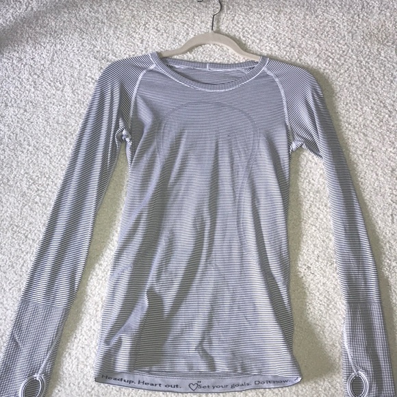 lululemon athletica Tops - LULU LEMON LONG SLEEVE
